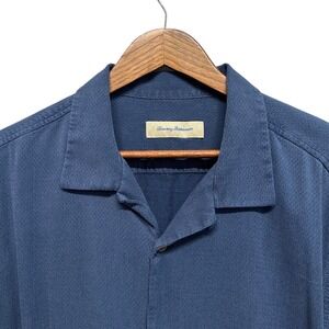 Tommy Bahama Mens Size XL Button Up Shirt Blue Silk Rayon Blend Short Sleeve